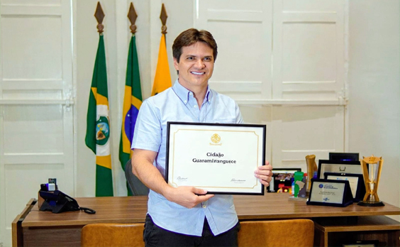 Câmara de Guaramiranga Aprova Título de Cidadão para Prefeito de Baturité